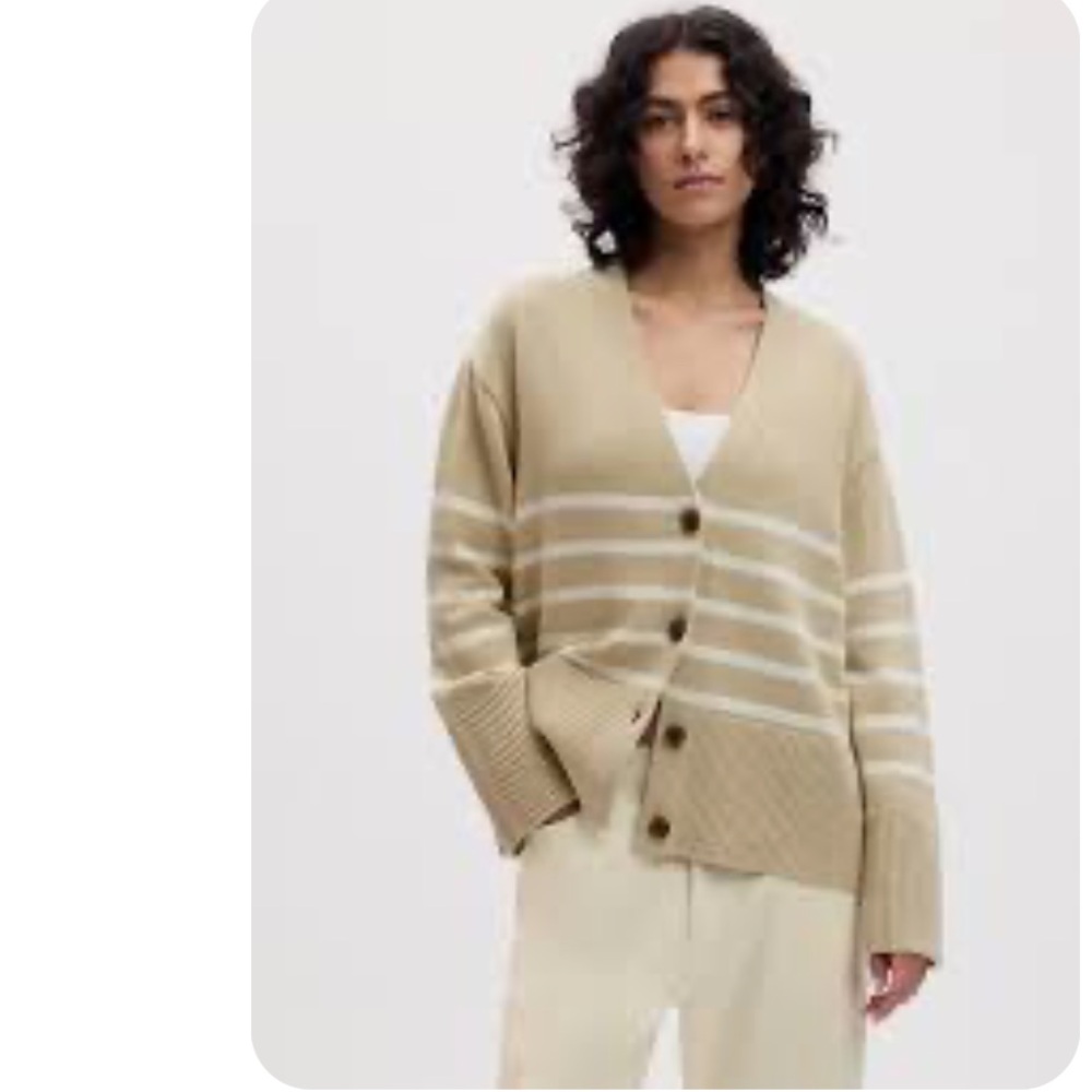 GAP large cotton Beige and White Striped Cardigan NWT